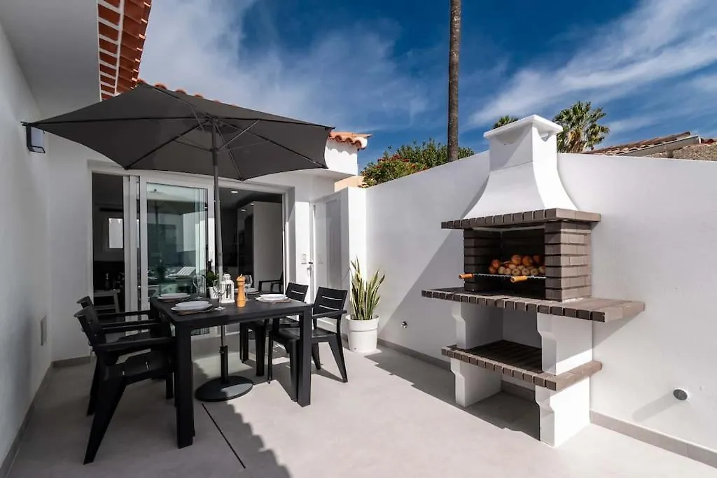 Holiday home Bungalow Con Piscina Comunitaria Y Terraza Privada Chayofa