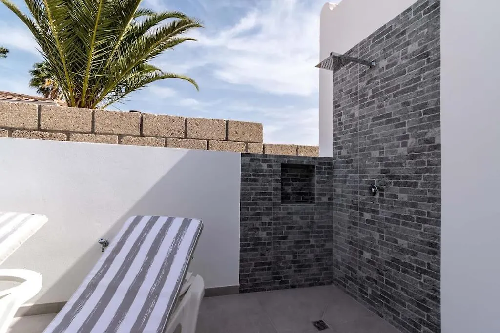 Bungalow Con Piscina Comunitaria Y Terraza Privada Chayofa